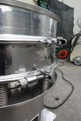 円形<br>振動ふるい