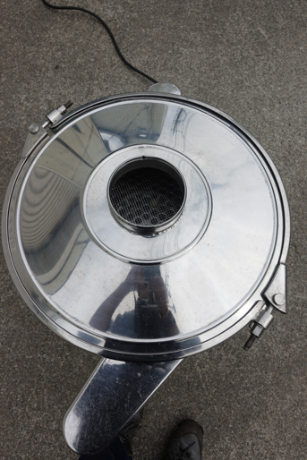 円形<br>振動ふるい