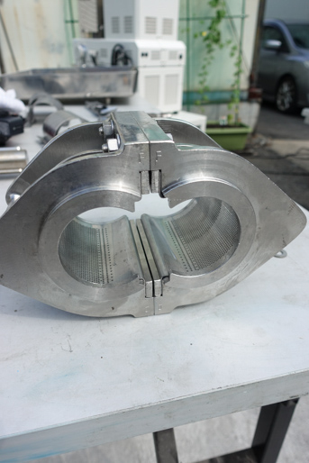 造粒機<br><br>ファインリューザー