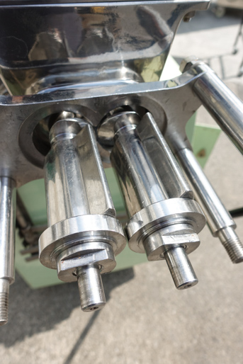 造粒機<br><br>ファインリューザー