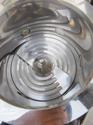 流動層造粒乾燥機<br><br>ニュー<br>マルメライザー<br>※ローラーポンプ<br>※パウダーポンプ<br>※コーティング<br>スリット板<br>欠品