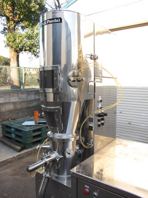 流動層造粒乾燥機<br><br>ニュー<br>マルメライザー<br>※ローラーポンプ<br>※パウダーポンプ<br>※コーティング<br>スリット板<br>欠品