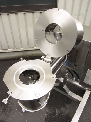 ＱＵＡＤＲＯ<br>コーミル<br>