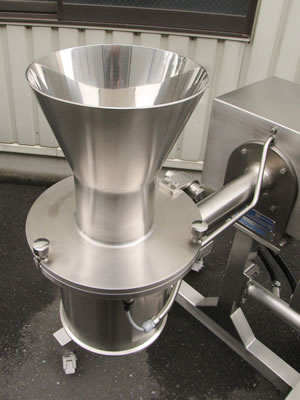 ＱＵＡＤＲＯ<br>コーミル<br>