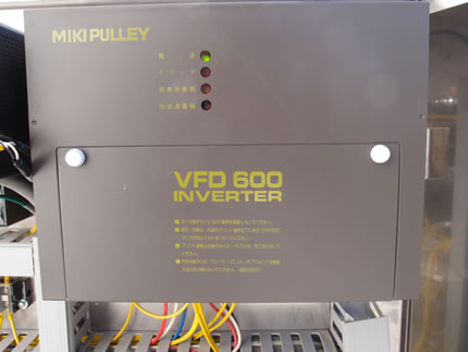 スパイラ<br>フロー<br><br>複合型造粒<br>コーティング<br>装置<br>（混合・造粒<br>コーティング、<br>乾燥）