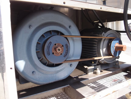 ファン<br>リューザー<br><br>押出造粒機