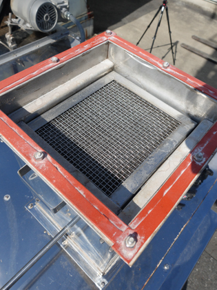 外観ステンレス仕様<br>箱型棚段式熱風乾燥機<br>(3号機)