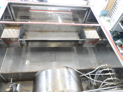 外観ステンレス仕様<br>箱型棚段式熱風乾燥機<br>(3号機)