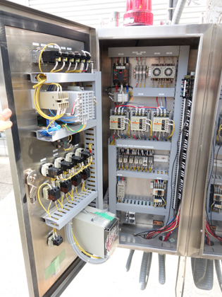 外観ステンレス仕様<br>箱型棚段式熱風乾燥機<br>(3号機)