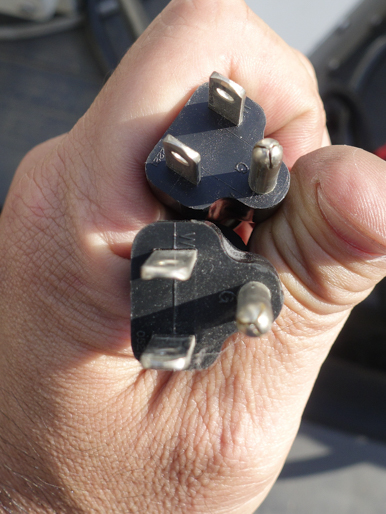 真空定温乾燥器<br><br>真空<br>箱型棚段式<br>乾燥機