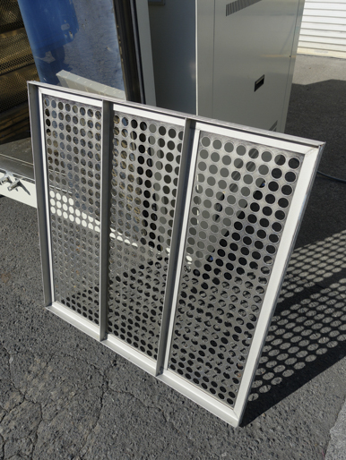 恒温器<br><br>箱型棚段式<br>熱風乾燥機<br><br>（爆発放散口）