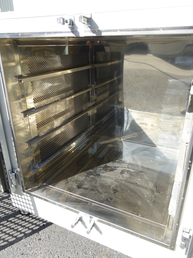 恒温器<br><br>箱型棚段式<br>熱風乾燥機<br><br>（爆発放散口）