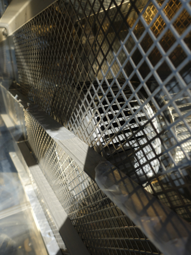 恒温器<br><br>箱型棚段式<br>熱風乾燥機<br><br>（爆発放散口）