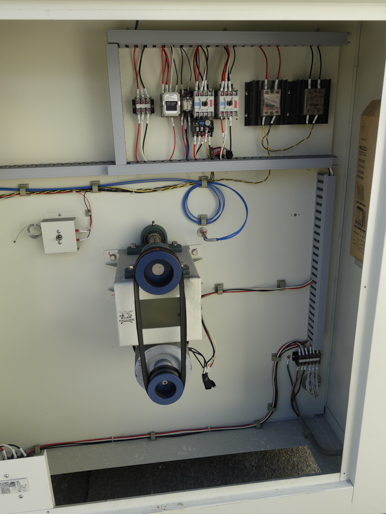 恒温器<br><br>箱型棚段式<br>熱風乾燥機<br><br>（爆発放散口）