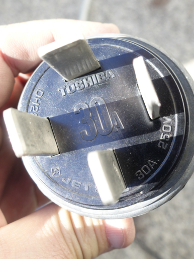 恒温器<br><br>箱型棚段式<br>熱風乾燥機<br><br>（爆発放散口）