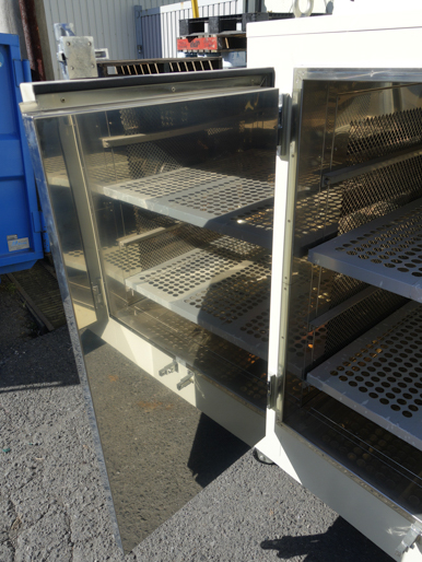 恒温器<br><br>箱型棚段式<br>熱風乾燥機<br><br>（爆発放散口）