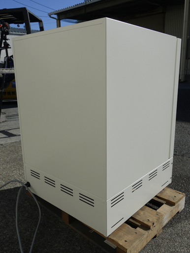 乾燥機<br><br>恒温槽