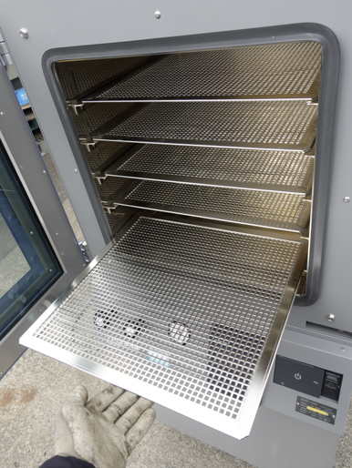 箱型棚段式<br>真空乾燥機