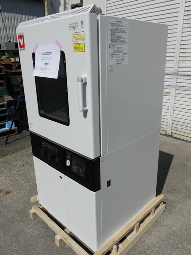 新品入荷<br><br>箱型棚段式<br>真空乾燥器