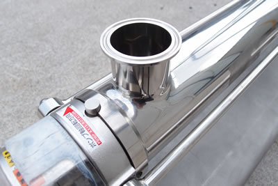 モーノ<br>ポンプ<br><br>スネーク<br>ポンプ