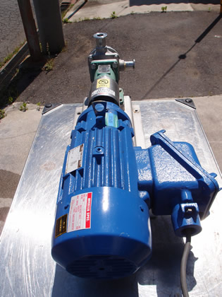 インバータ<br>付き<br><br>ラジアル<br>ベーン<br>ポンプ