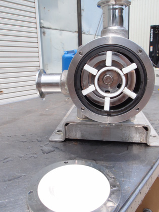 インバータ<br>付き<br><br>ラジアル<br>ベーン<br>ポンプ