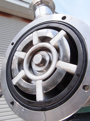 インバータ<br>付き<br><br>ラジアル<br>ベーン<br>ポンプ