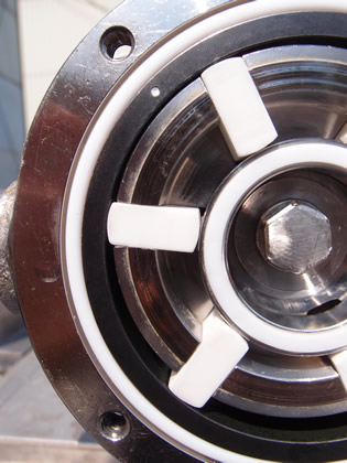 ラジアル<br>ベーン<br>ポンプ