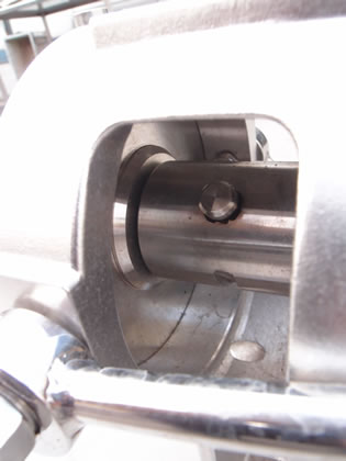 モーノ<br>ポンプ<br><br>スネーク<br>ポンプ