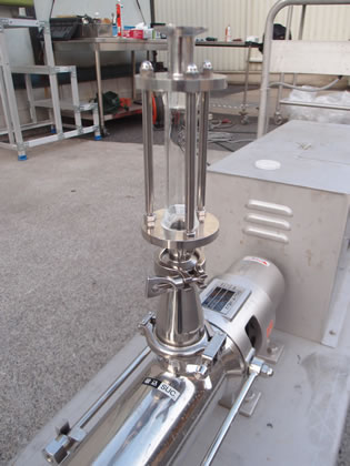 モーノ<br>ポンプ<br><br>スネーク<br>ポンプ