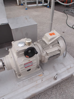 モーノ<br>ポンプ<br><br>スネーク<br>ポンプ