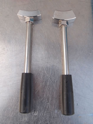 モーノ<br>ポンプ<br><br>スネーク<br>ポンプ