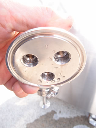 ALLステンレス<br>ギアーポンプ<br><br>流動層造粒機<br>付属品として<br>スプレーユニット<br>付き