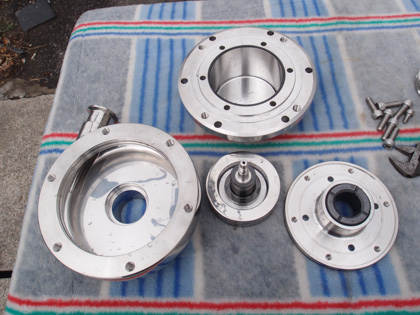 シールレス<br>マグネット式<br>ポンプ