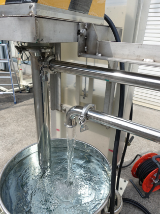 ハンド<br>リフト付<br>縦型<br>モーノ<br>ポンプ