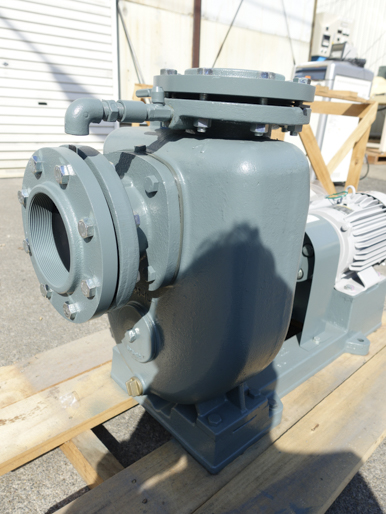 新古品<br>自吸式<br>渦巻きポンプ