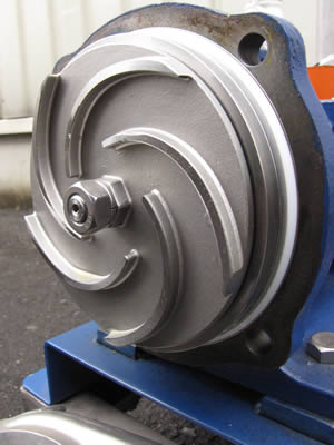 片吸込<br>渦巻<br>ポンプ