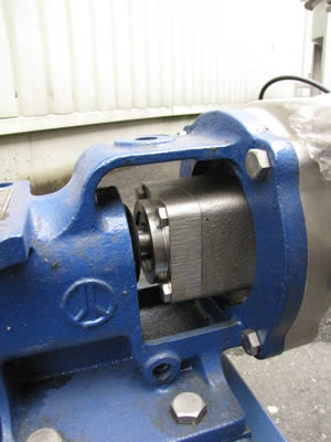 片吸込<br>渦巻<br>ポンプ