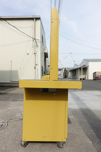 自動包装機<br><br>PPバンド締め機